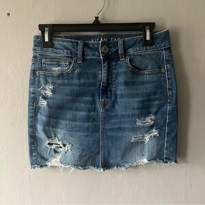 American Eagle Distressed Hi Rise Mini Skirt Size 4